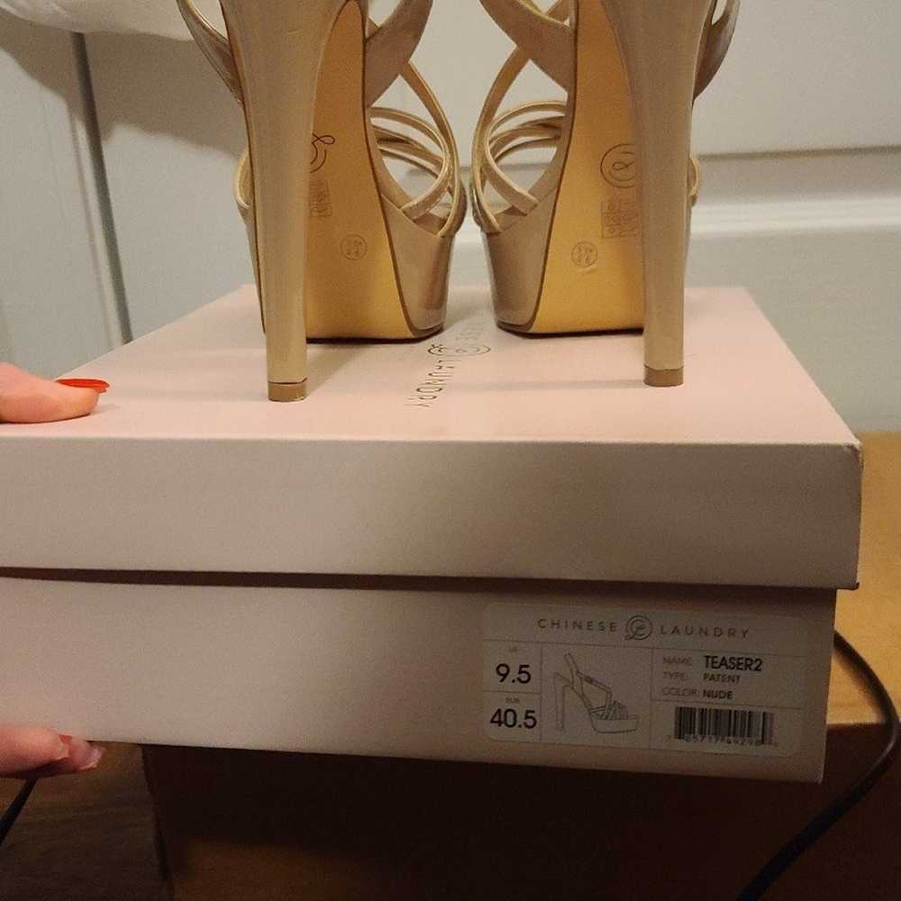 Nude Platform Heels Size 9.5 - image 7