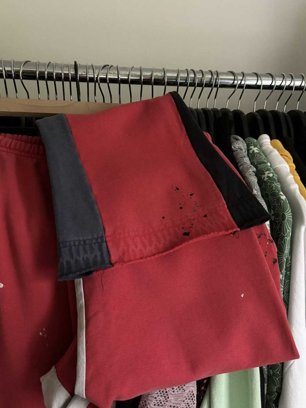 Gallery Dept. SUPER RARE - RED PAINT FLARE SWEATS - image 7