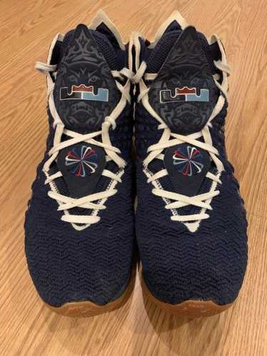 Lebron 17 college navy - Gem
