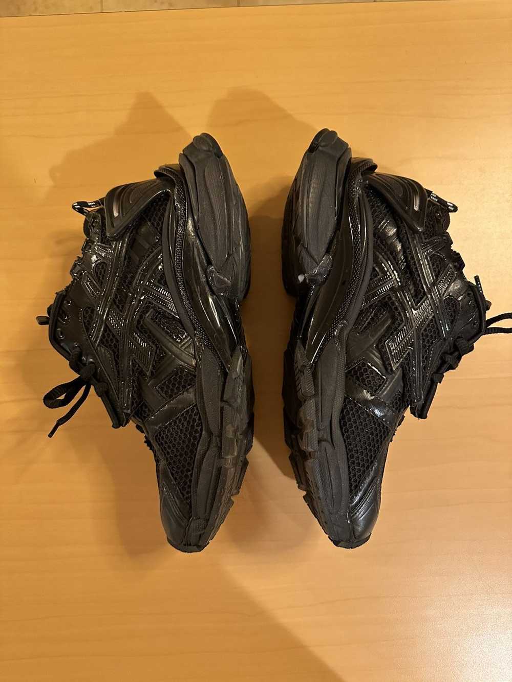 Balenciaga Balenciaga black Runner sneakers - image 3