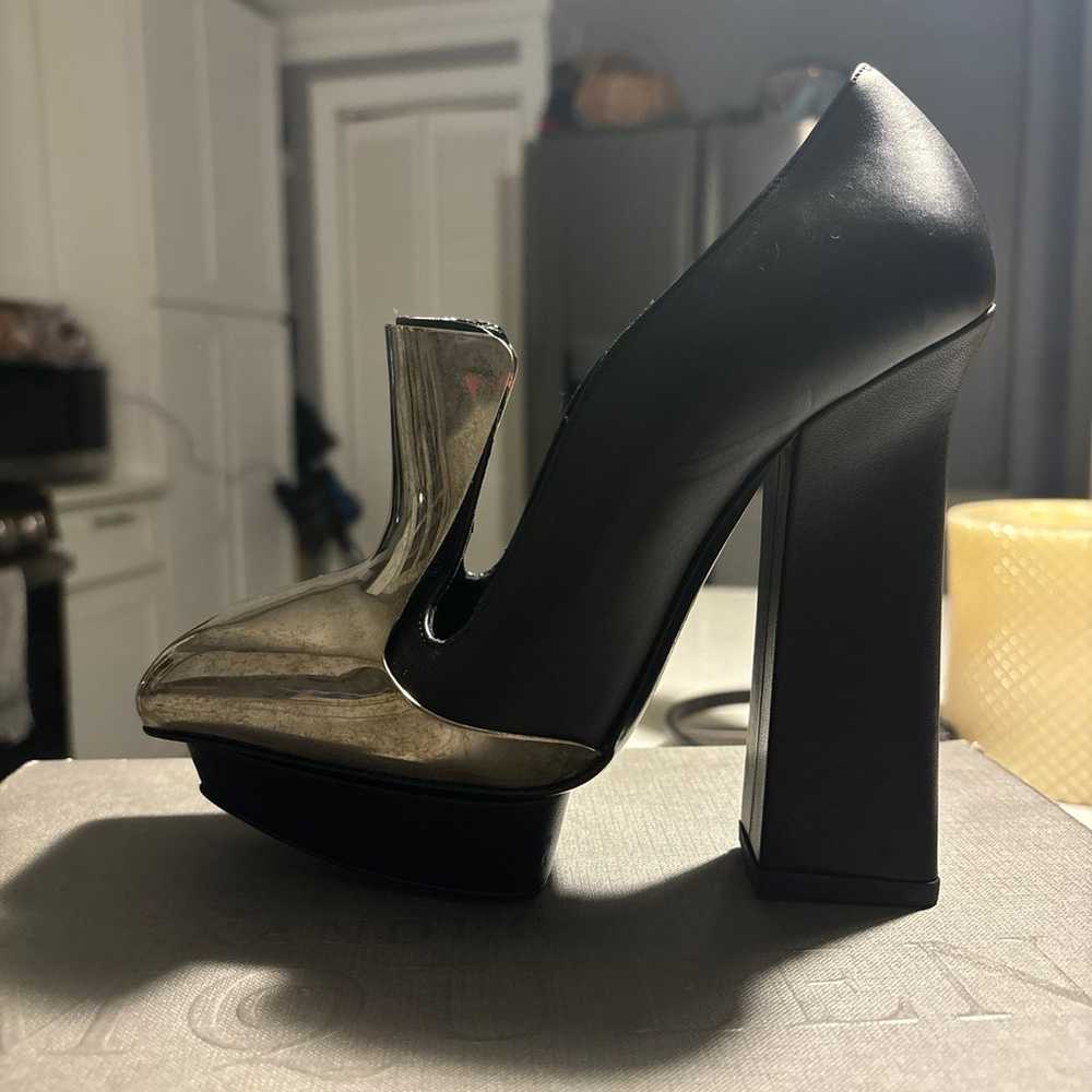 3.5 Alexander McQueen Metal Toe Cap Leather Pumps - image 3