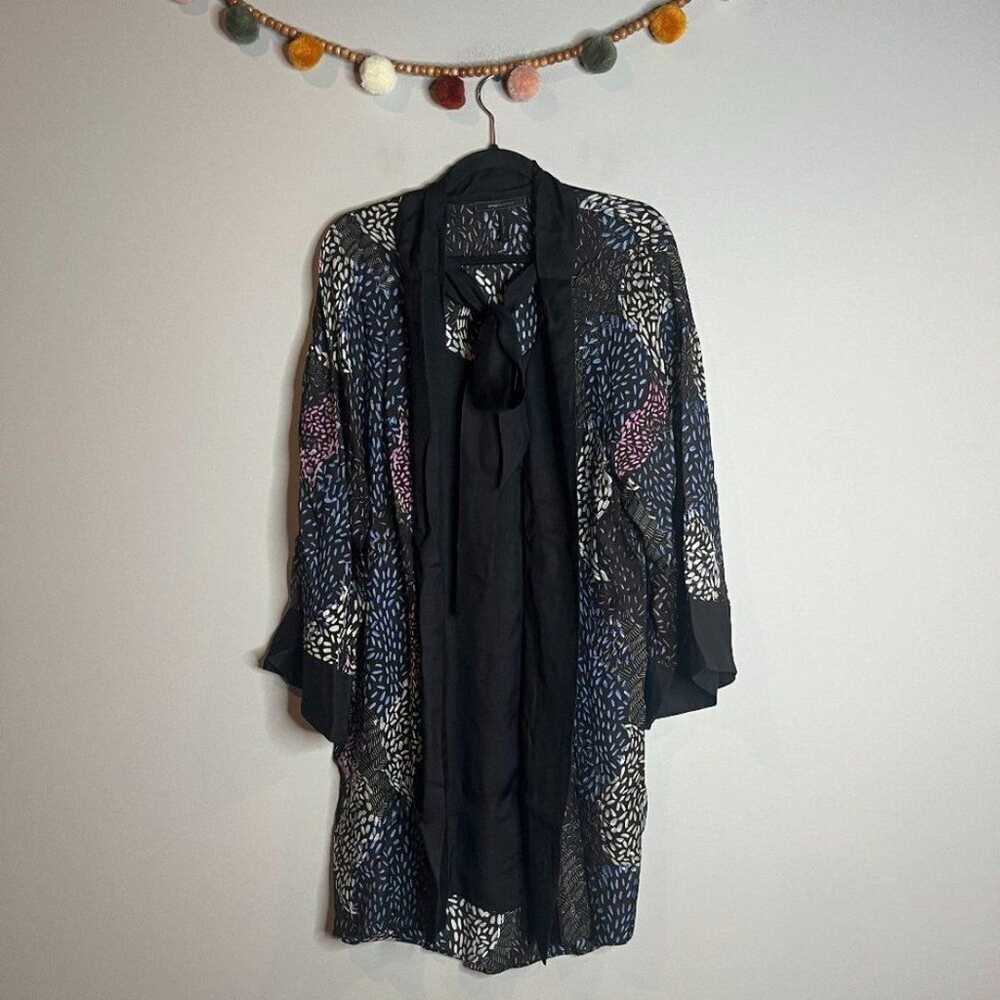 BCBG MaxAzria patterned layered kimono style dress - image 2