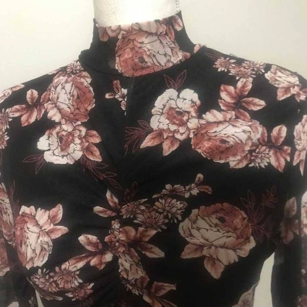 Floral Bodycon turtleneck maxi. - image 10