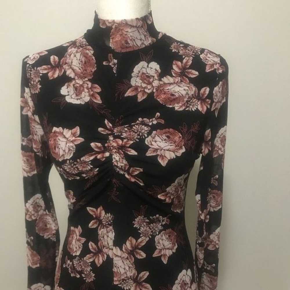 Floral Bodycon turtleneck maxi. - image 3