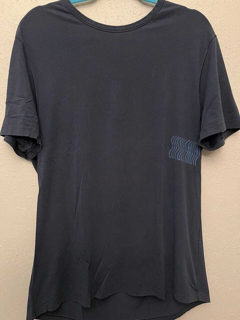 Designer Lululemon Men’s Tshirt - image 2