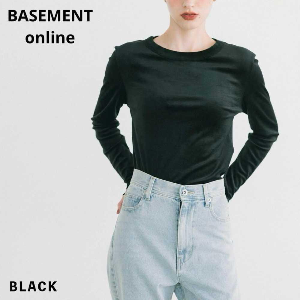 Beautiful item, BASEMENT online, women's velour t… - image 1