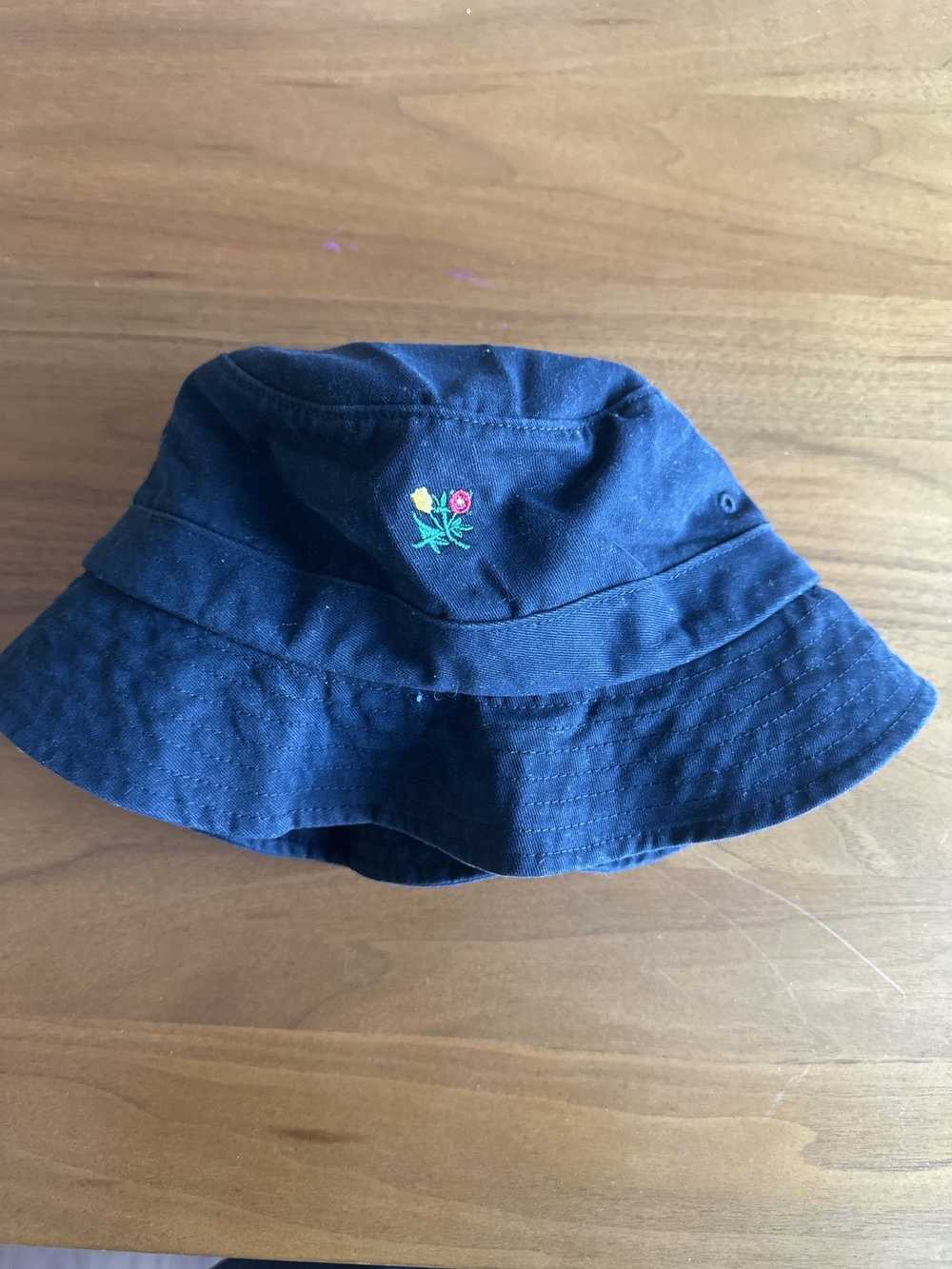 Aime Leon Dore ALD Tulip logo bucket hat - image 3