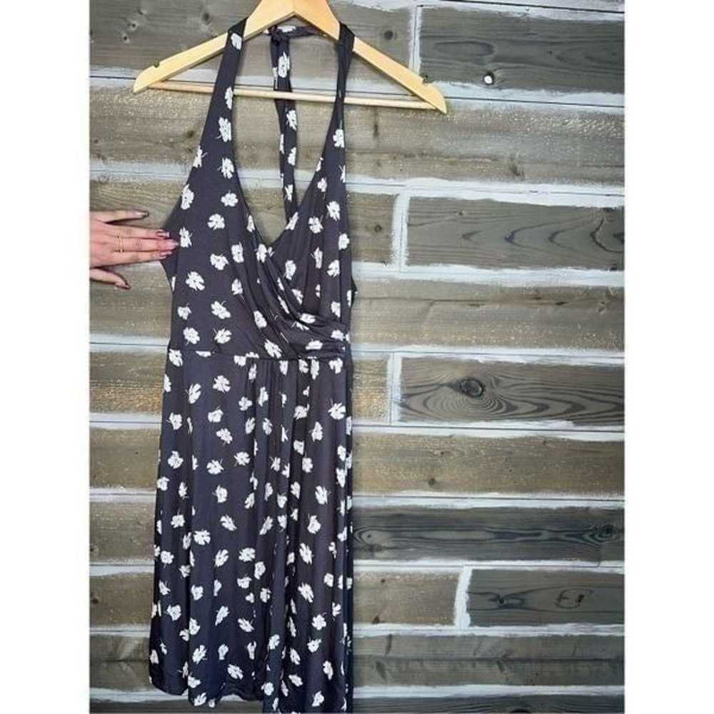 Boden St Lucia Gray Floral Jersey Halter Sz 6 - image 2