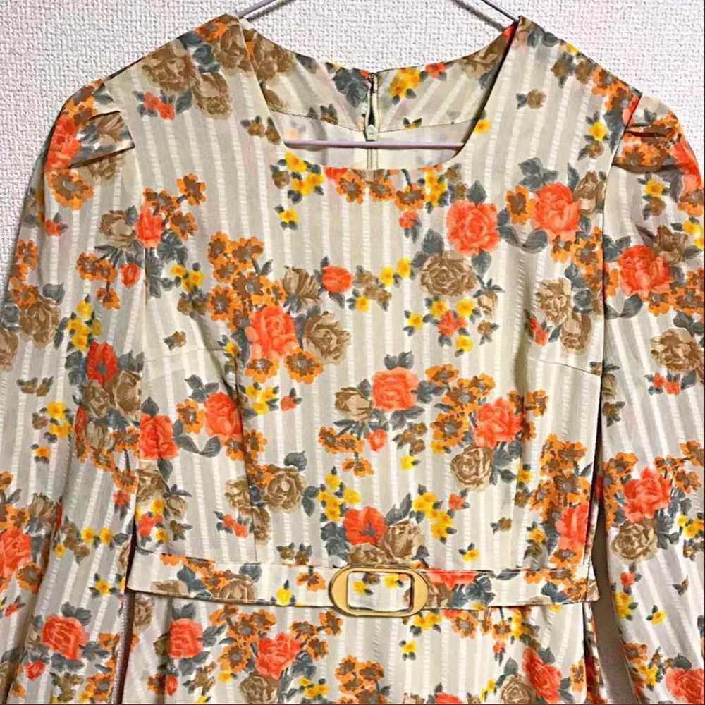 1970s Retro Floral Dress - image 2