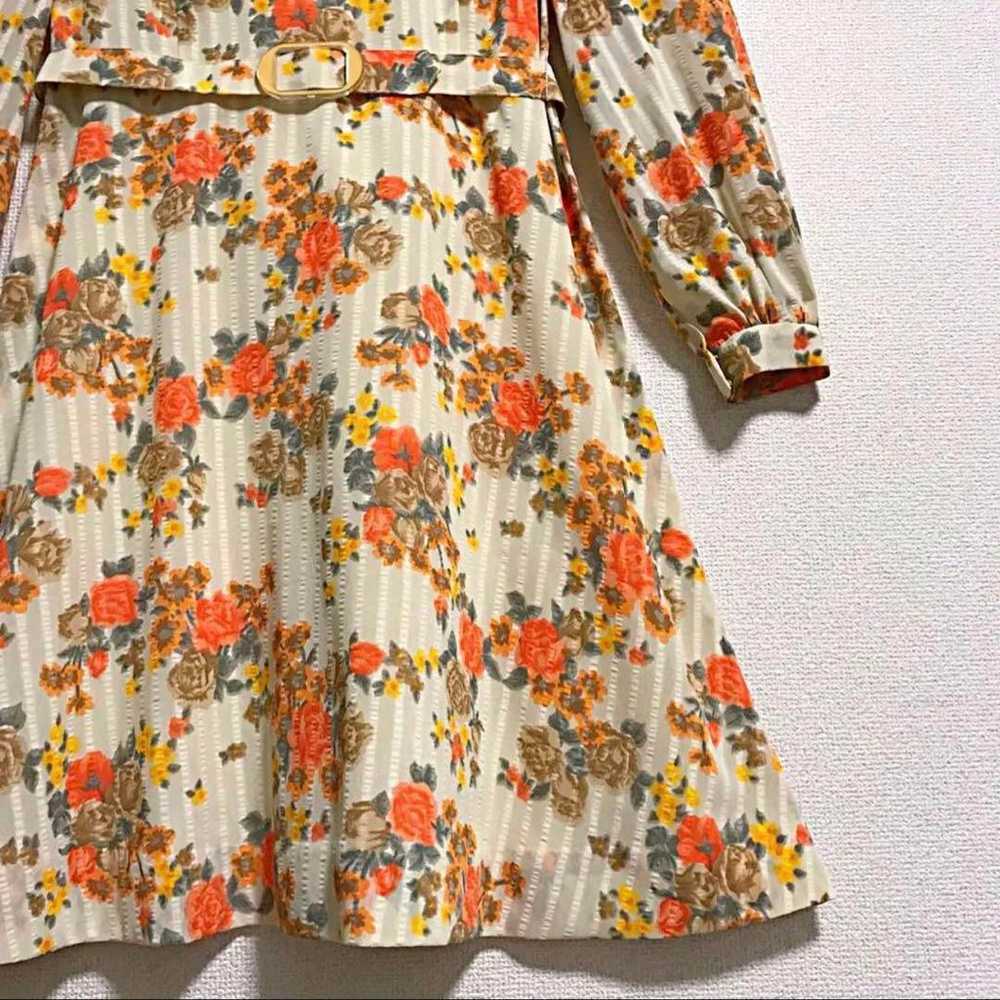 1970s Retro Floral Dress - image 3