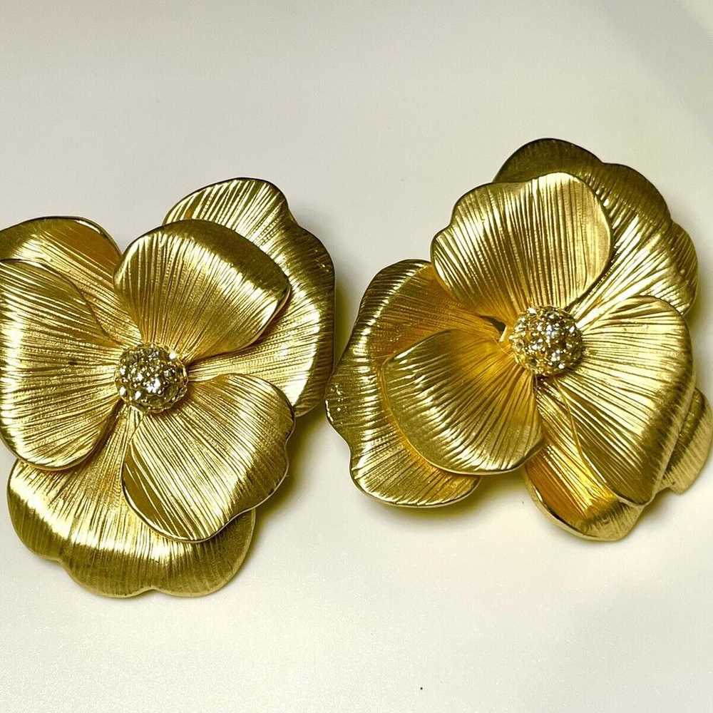 KJL Kenneth Jay Lane Satin Gold, matte gold dogwo… - image 1