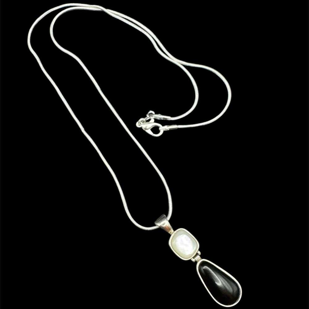 Vintage Thailand 925 Mother of Pearl and Onyx Ste… - image 2