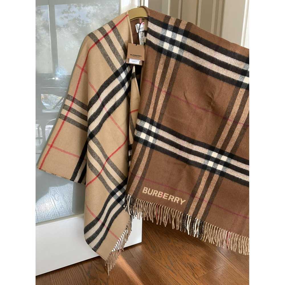 Burberry Cashmere poncho - image 6