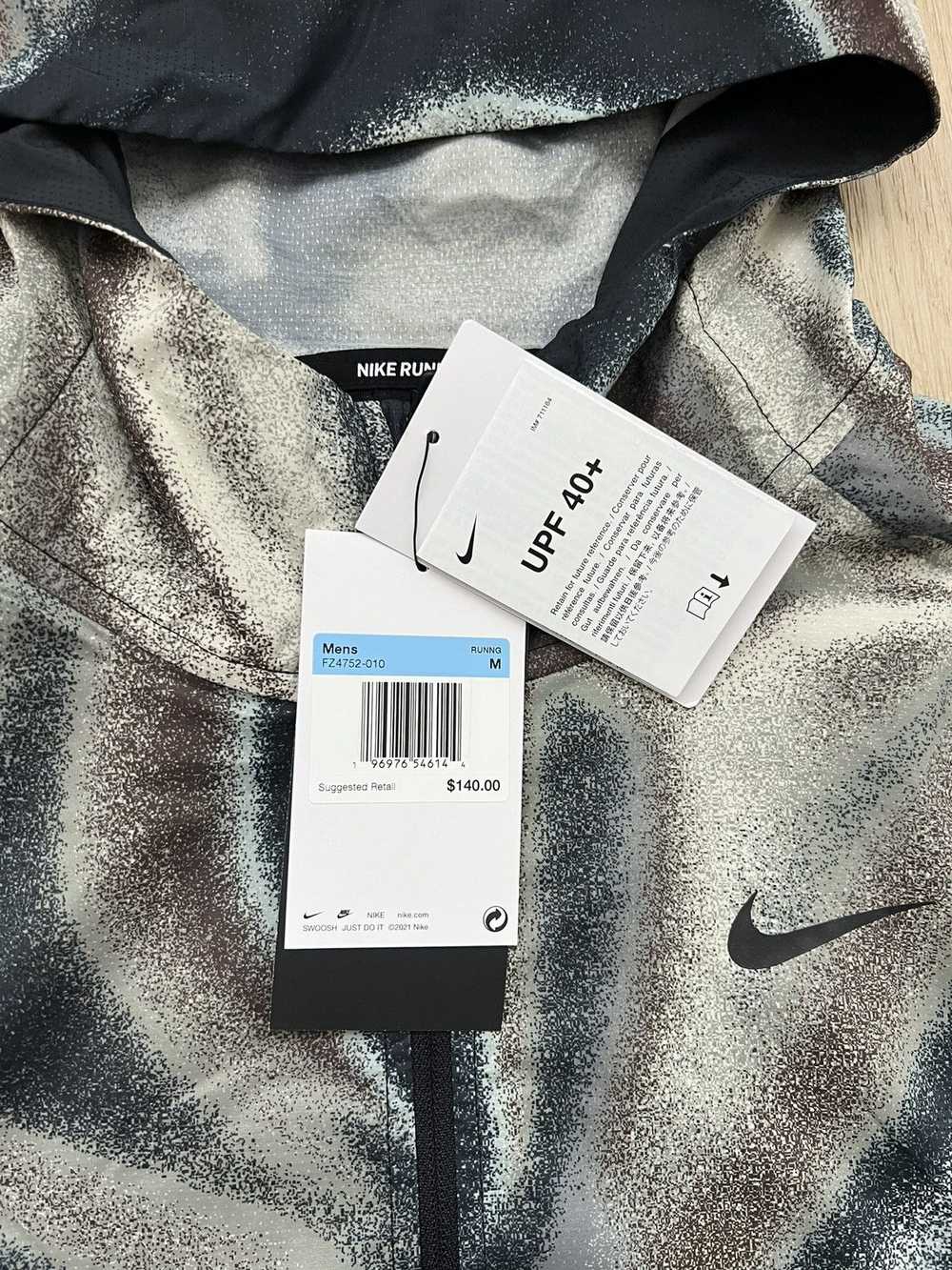 Nike Nike running Wind breaker Camo - image 10