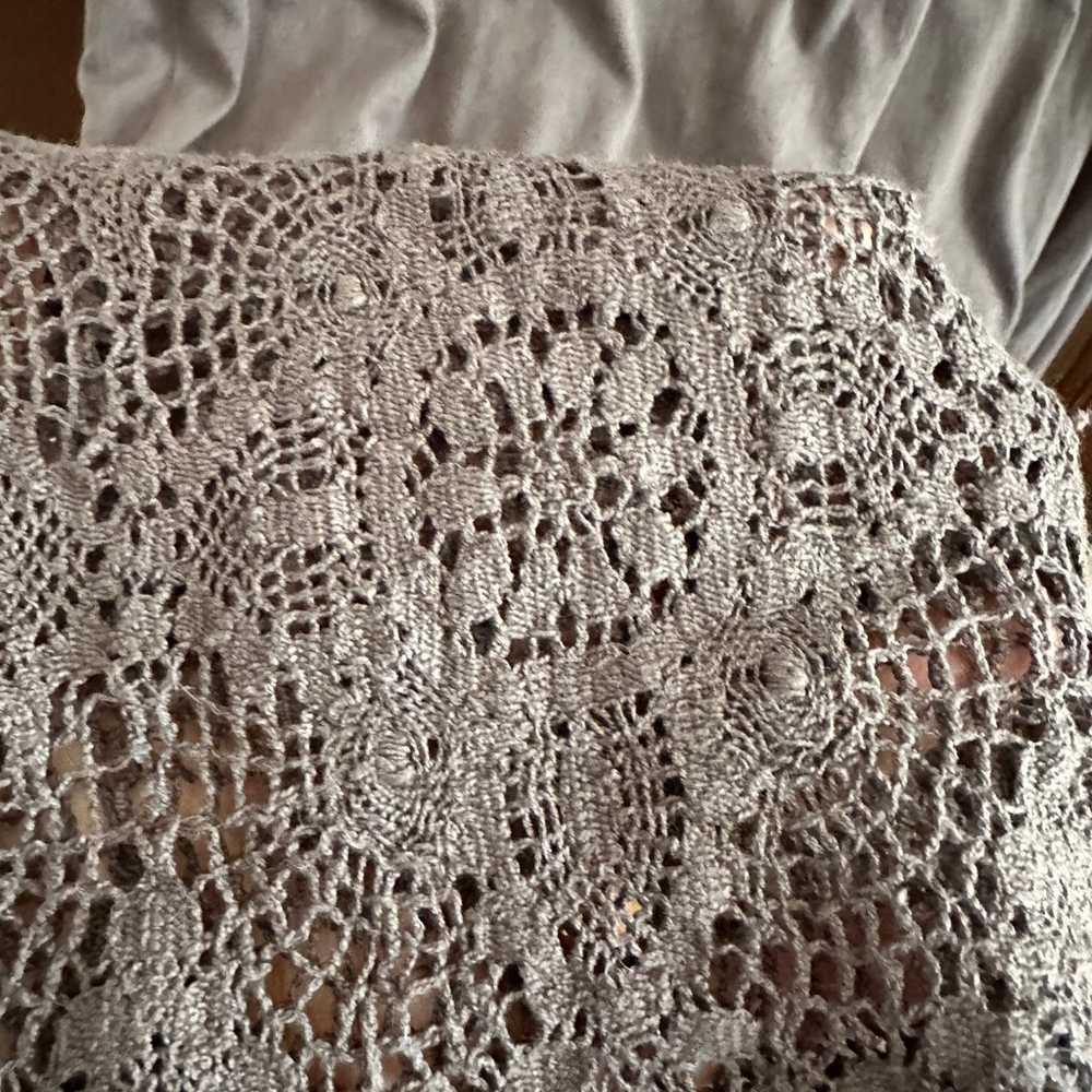 WILT | Gray Boho Asymmetrical Hem Crochet Lace Ta… - image 4