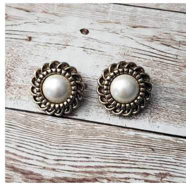 Vintage Clip On Earrings - Faux Pearl with Decora… - image 1