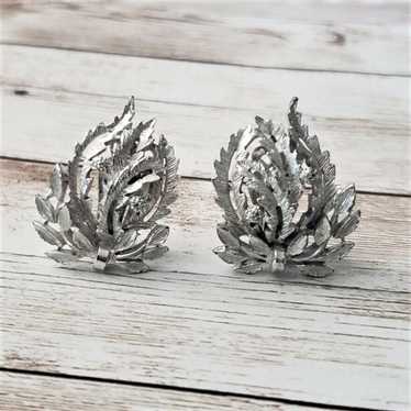 Vintage Clip On Earrings Large Cluster of Leaves … - image 1