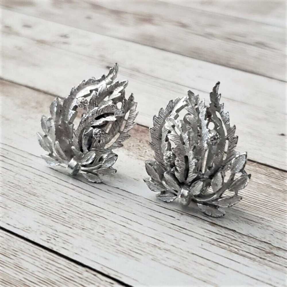 Vintage Clip On Earrings Large Cluster of Leaves … - image 2