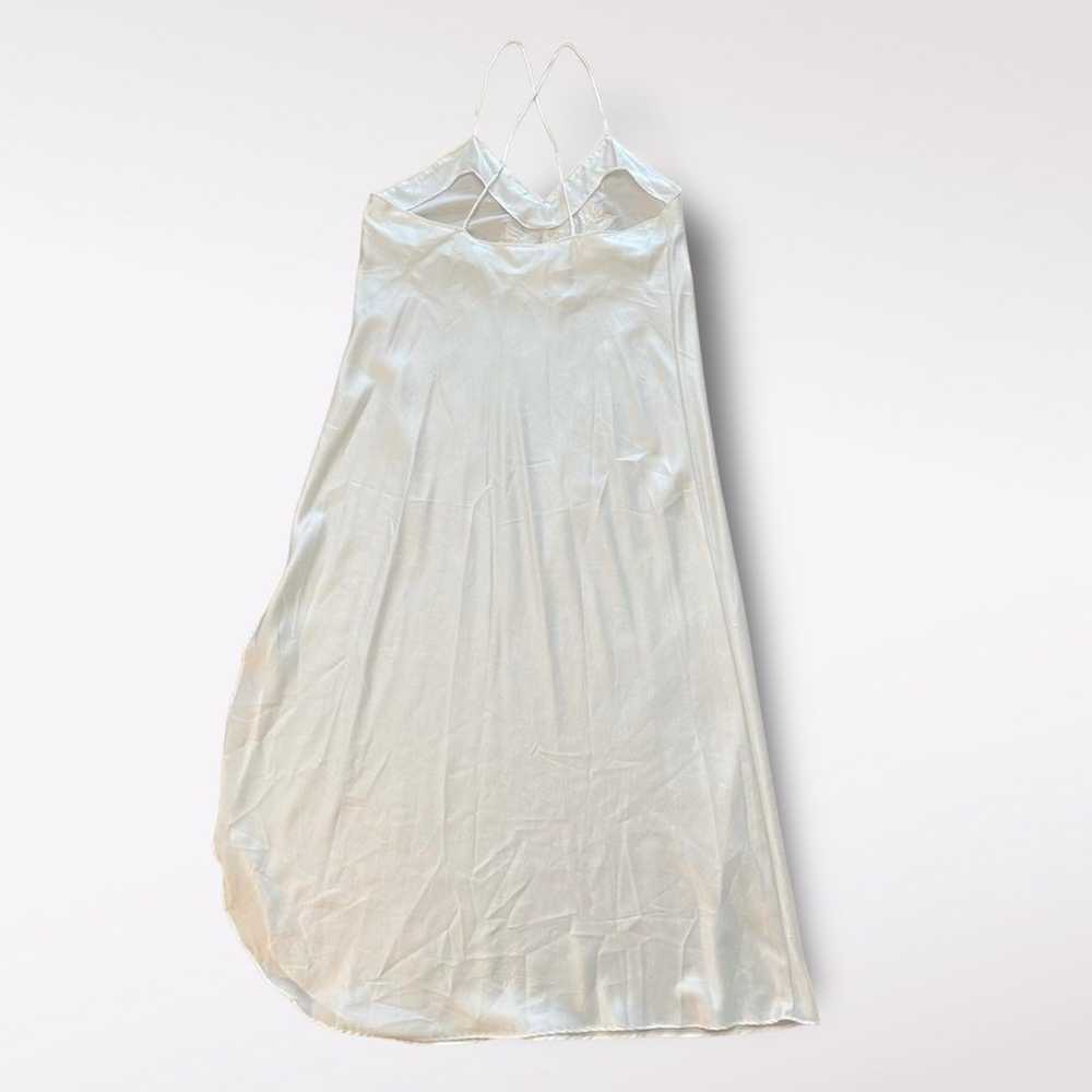 Natori Vintage White Floral Sleeveless Satin Slip… - image 6