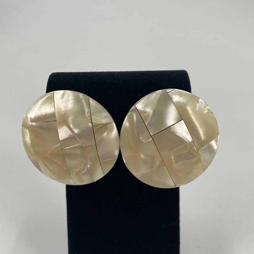 Vintage lucite white disk stud earrings - image 1