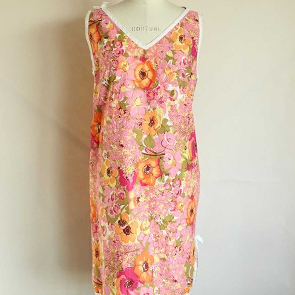 Vintage 1960s Dress, Volup Pink Floral Print Sund… - image 2