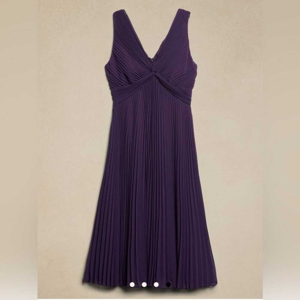 Banana Republic CHIFFON PLEATED MIDI DRESS size 4… - image 4