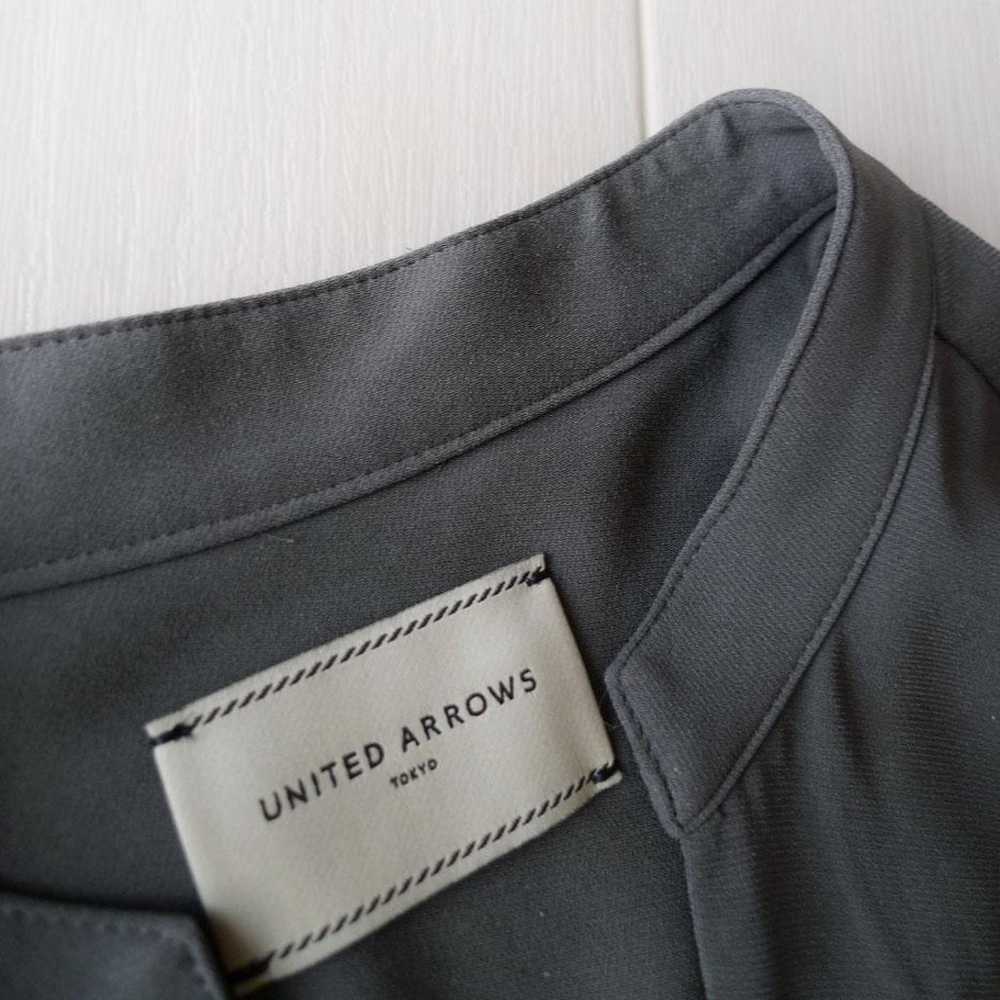 Beautiful condition United Arrows TOKYO 26,000 V-… - image 3