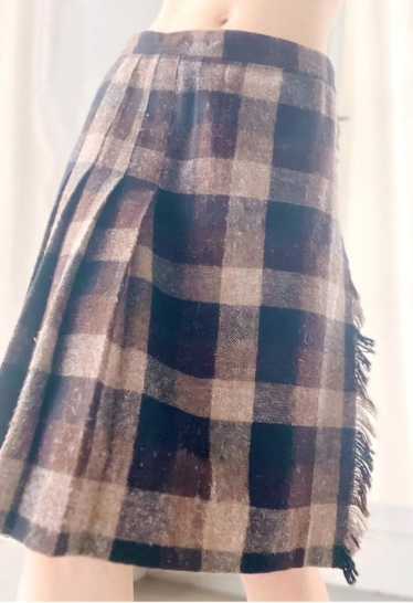 wool check kick pleat skirt