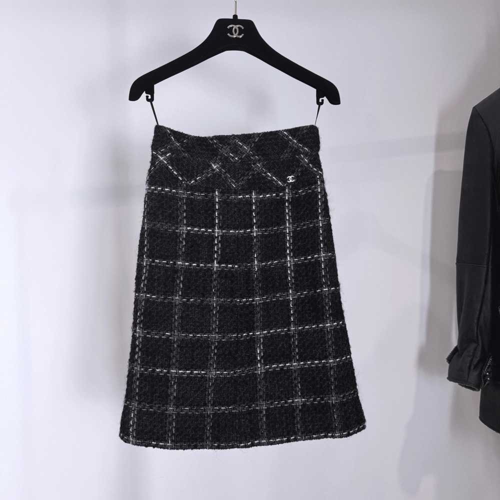 Product Details Chanel Black Check Wool Midi Skirt - image 2