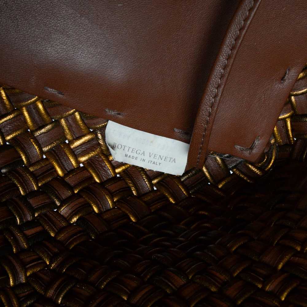 Bottega Veneta Bronze Intrecciato Medium Cabat To… - image 7