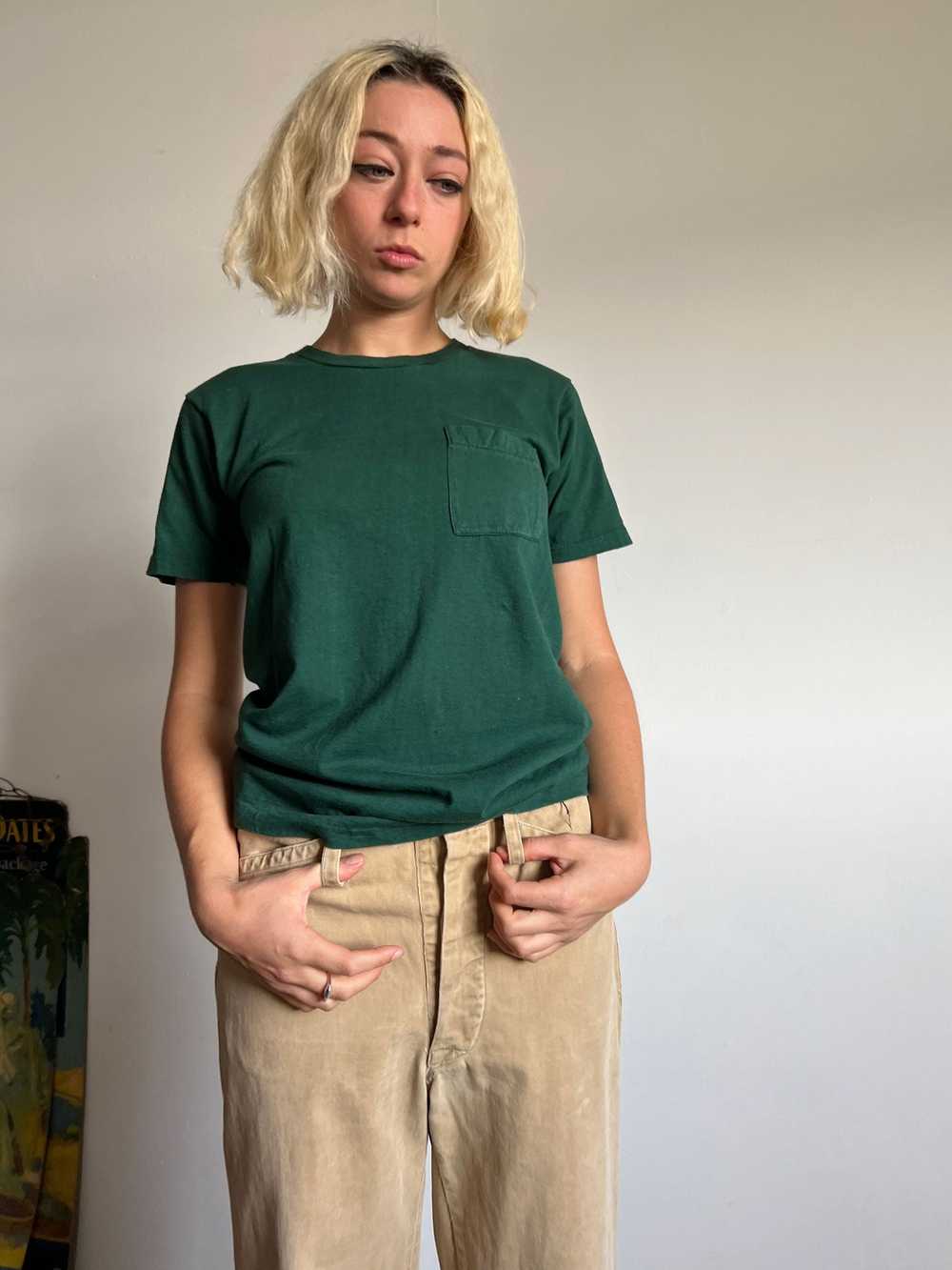 Vintage 1960's Green Cotton Pocket T Shirt - image 2