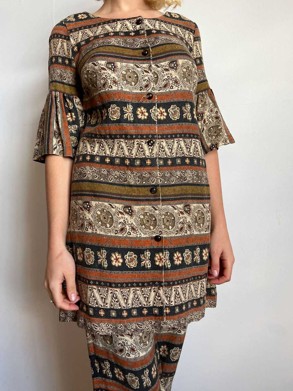 Vintage 1960's Two Piece Hippie Set - image 3