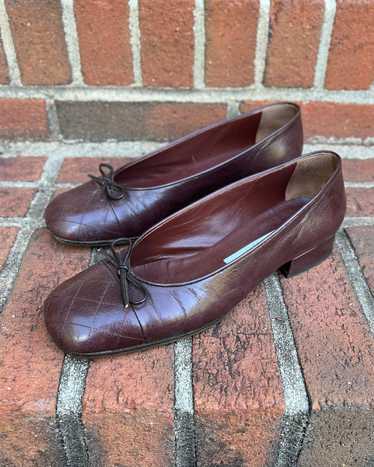 Charles Jourdan Vintage Leather Flats (37.5) | Use