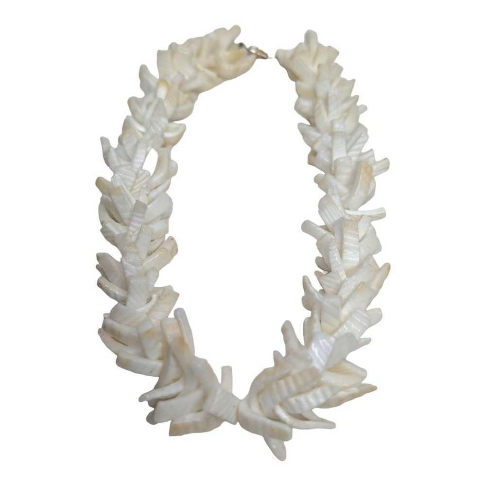 Chunky White Puka Shell Hawaiian Lei 16in Necklac… - image 1