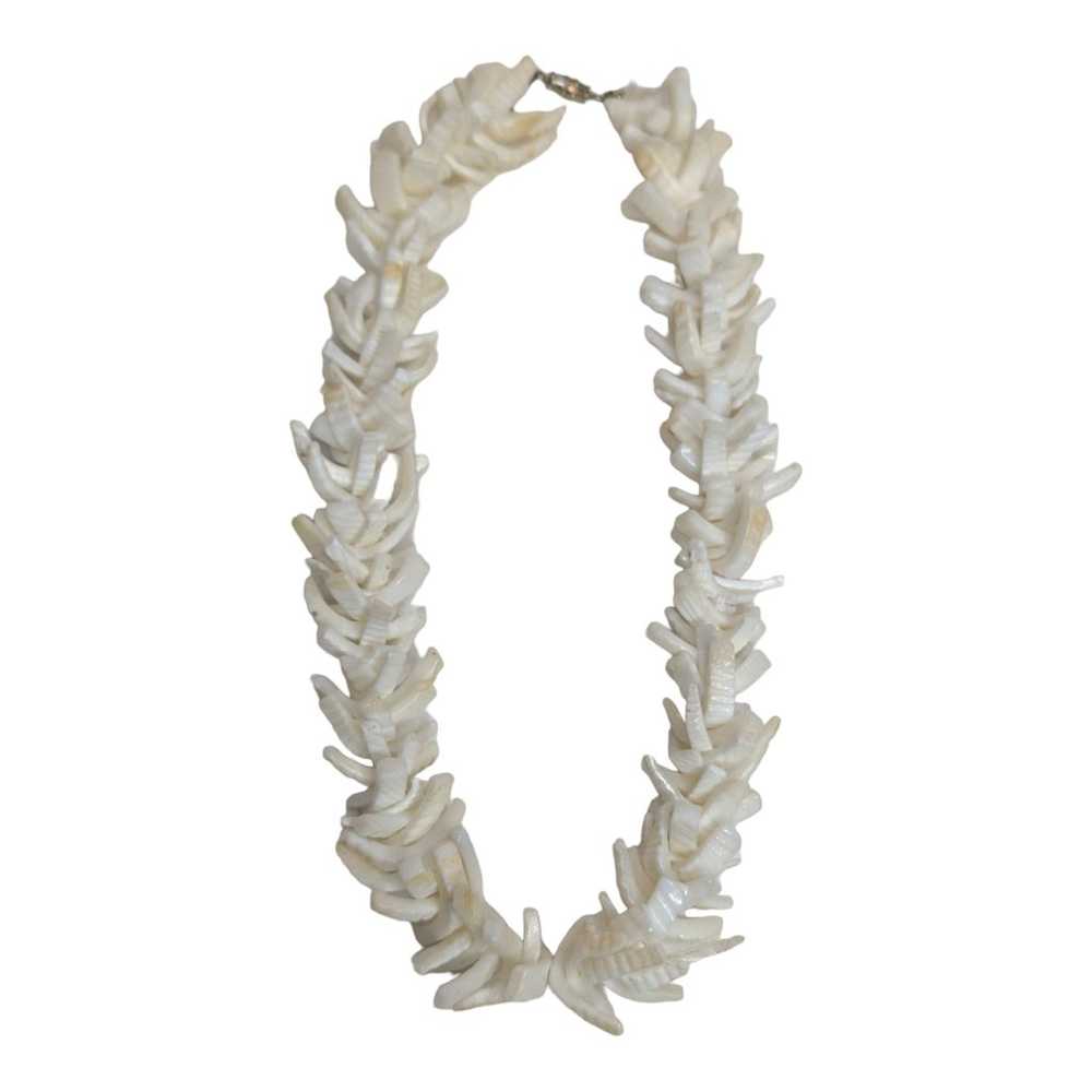 Chunky White Puka Shell Hawaiian Lei 16in Necklac… - image 4