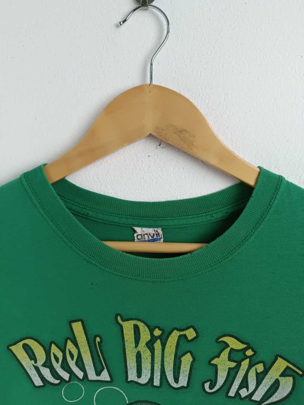 Rock T Shirt × Vintage VINTAGE Y2K REEL BIG FISH … - image 8