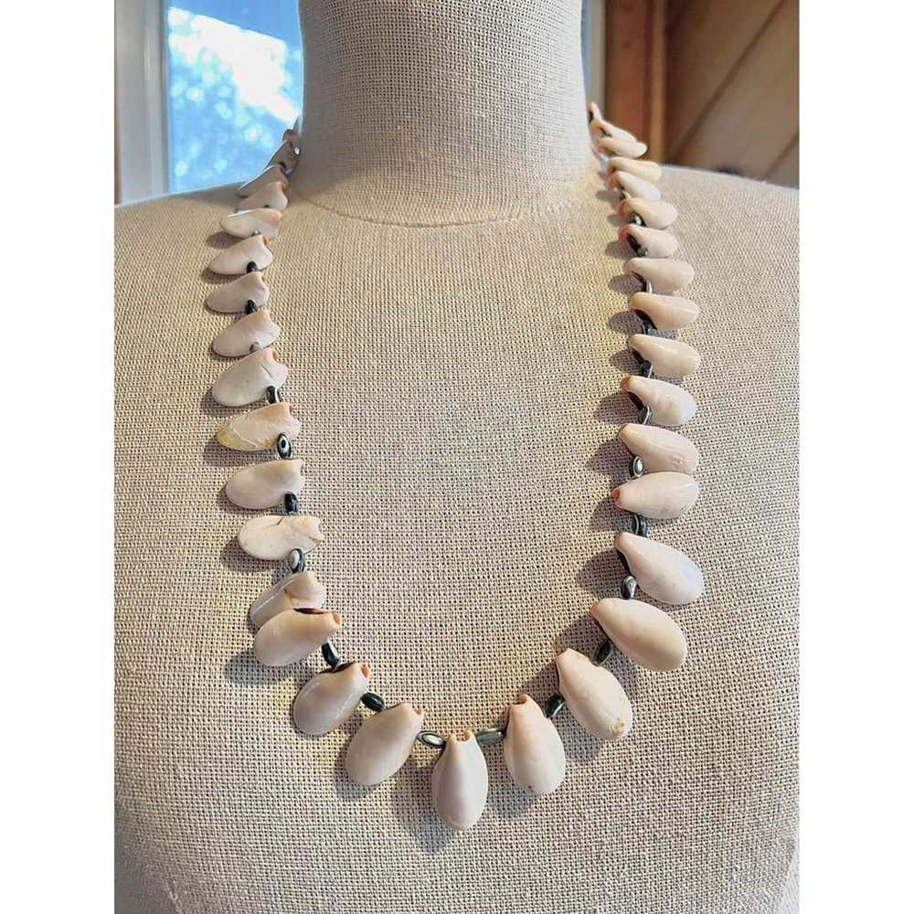 Vintage 80’s Conch Shell Hawaiian Necklace- Luhua… - image 3