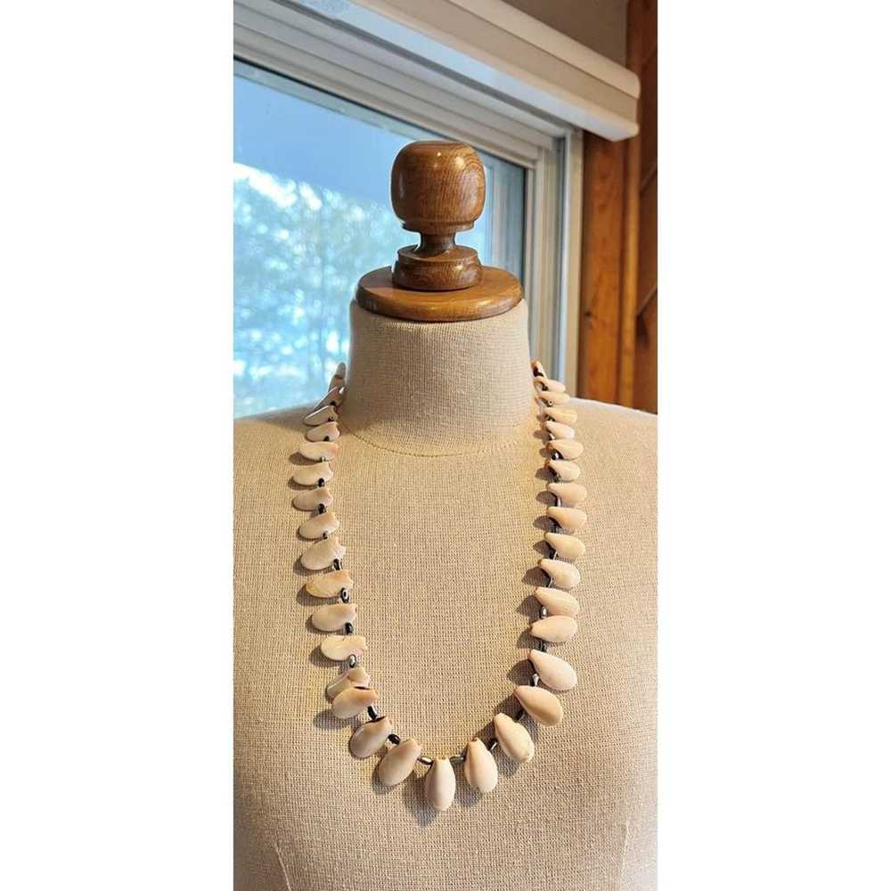 Vintage 80’s Conch Shell Hawaiian Necklace- Luhua… - image 4