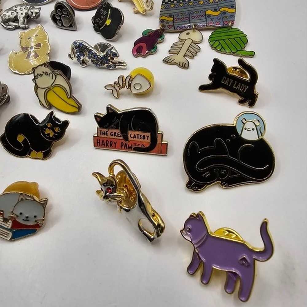 Lot of 33 Cat Lapel Pins Cat Lady Kittens Figural… - image 3