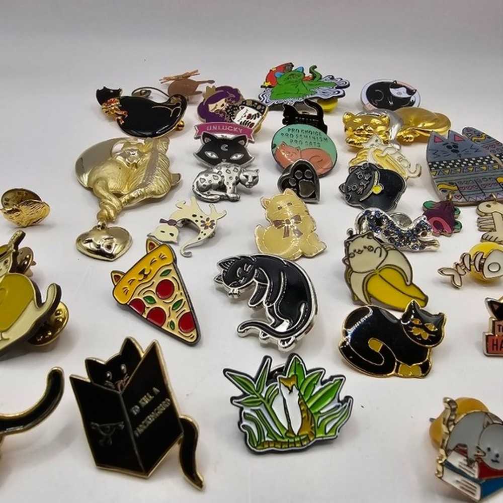 Lot of 33 Cat Lapel Pins Cat Lady Kittens Figural… - image 7