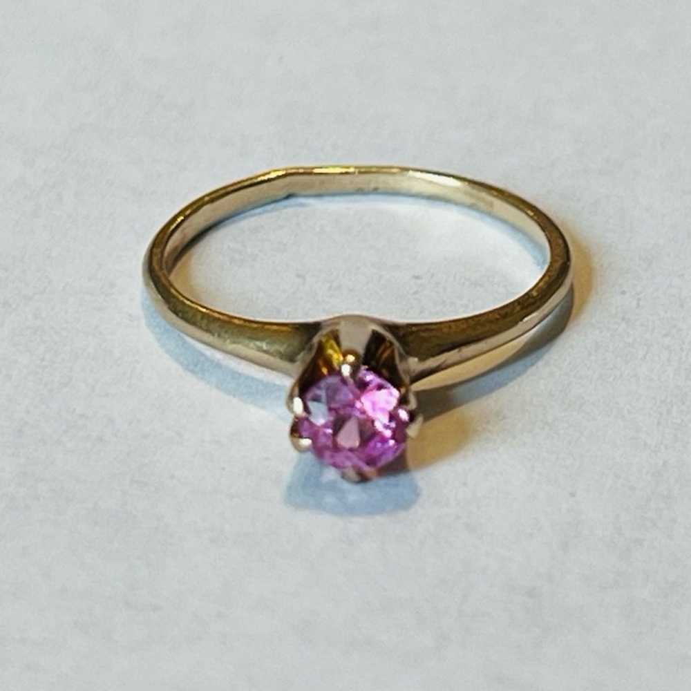 Antique 10k Gold Solitaire Ring w/ Pink Sapphire … - image 1