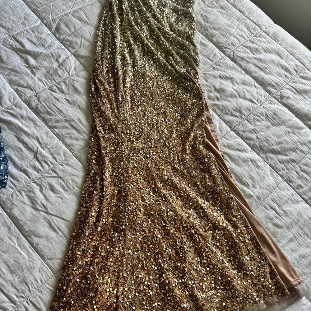 Mac DUGGAL gold sequin dress - image 8