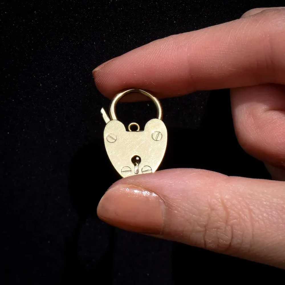 Vintage 9ct Gold Opening Heart Padlock Charm Pend… - image 3