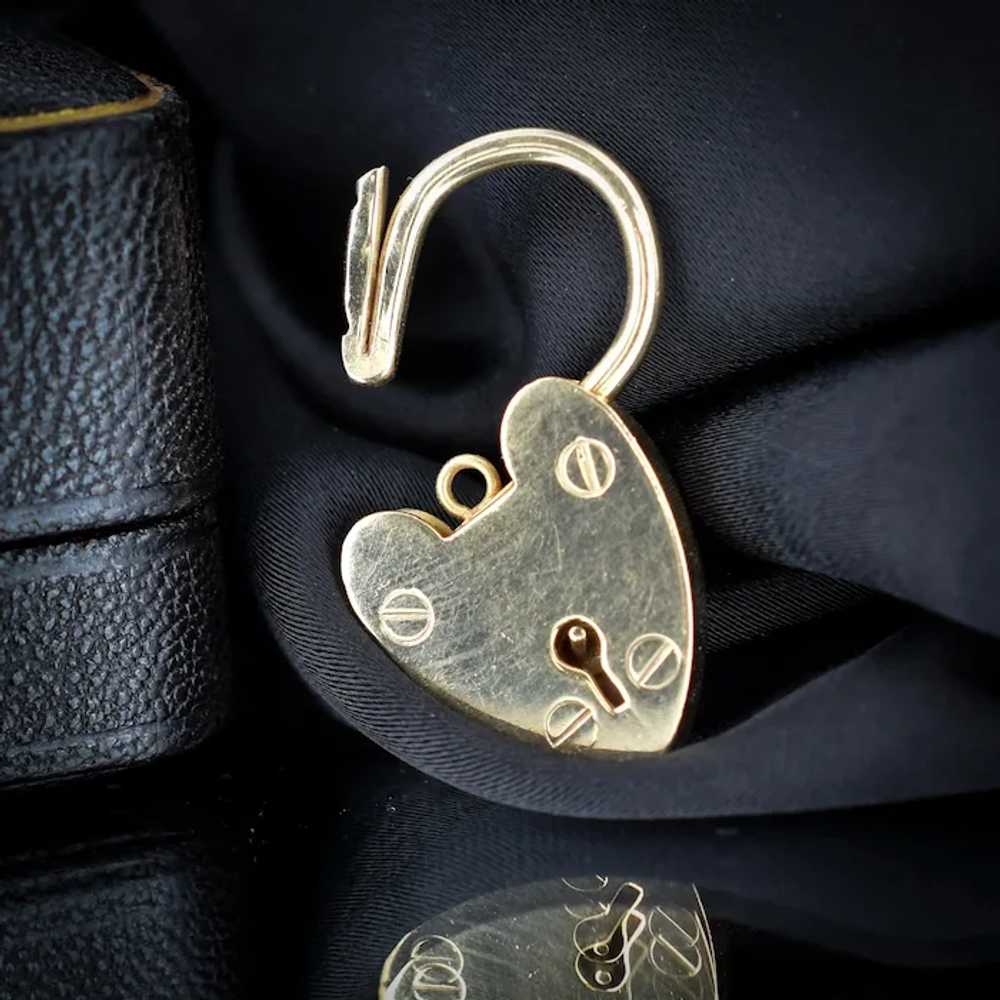 Vintage 9ct Gold Opening Heart Padlock Charm Pend… - image 9