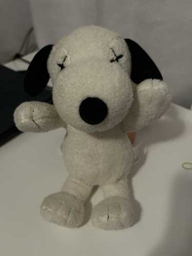 Kaws × Peanuts × Uniqlo Kaws x Uniqlo Snoopy Plush - image 1