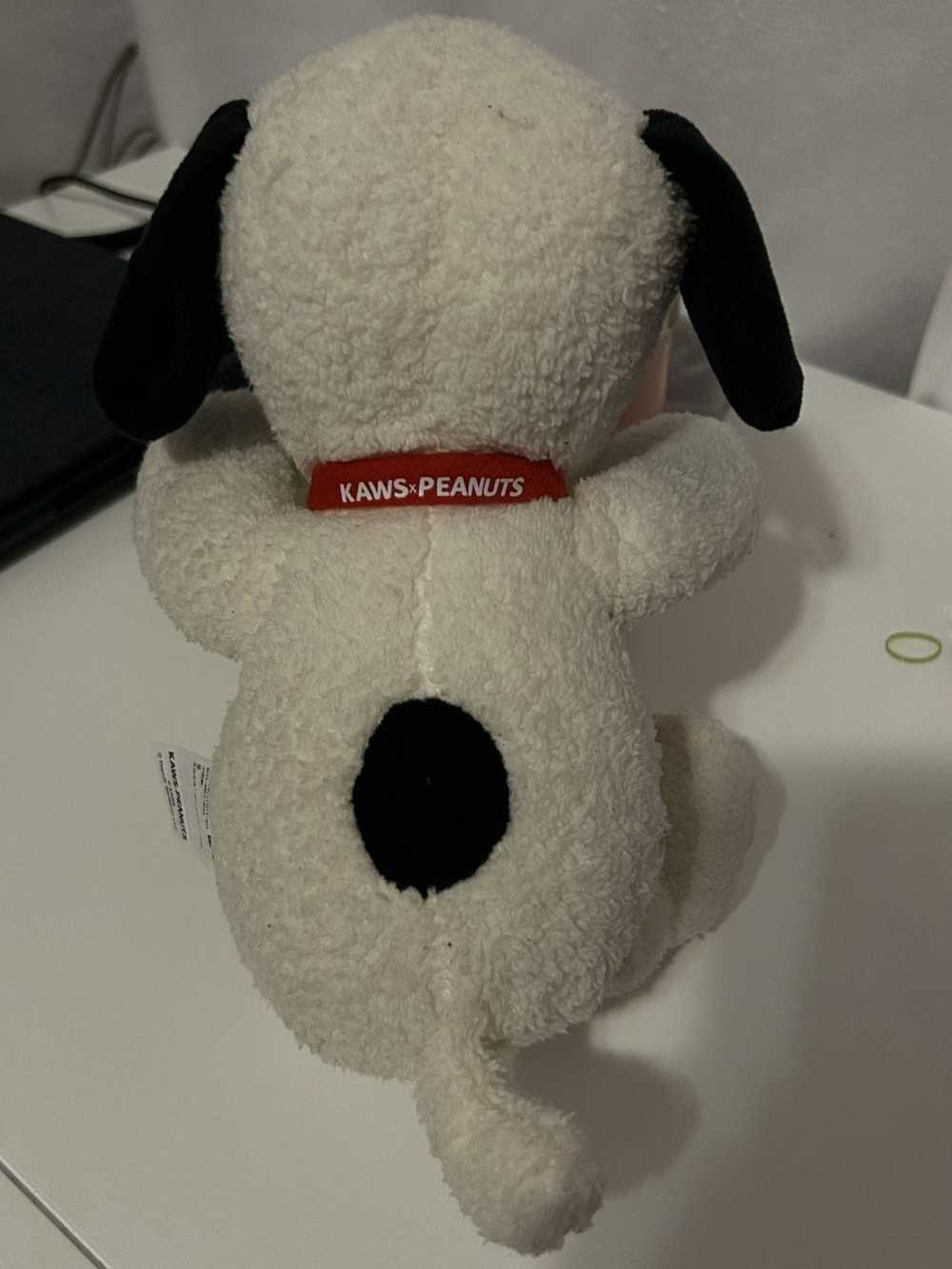 Kaws × Peanuts × Uniqlo Kaws x Uniqlo Snoopy Plush - image 3