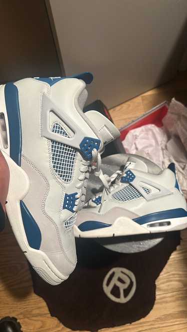 Jordan Brand × Nike Jordan 4 Retro Military Blue