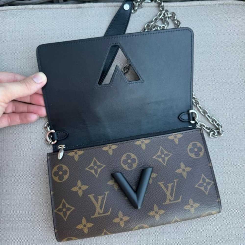 Louis Vuitton Twist leather crossbody bag - image 10