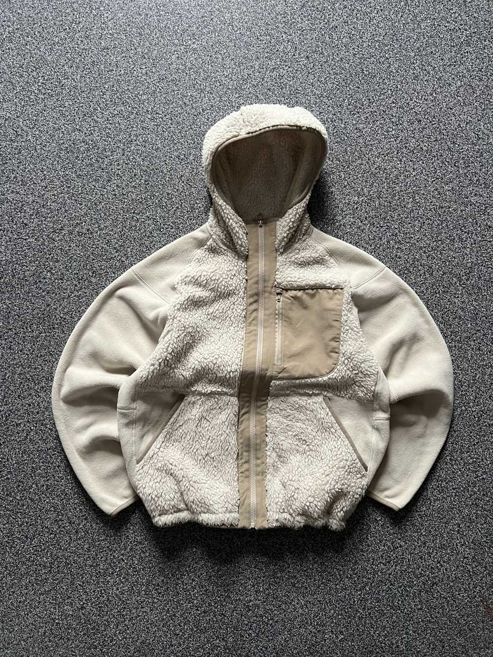 Uniqlo × White Mountaineering Small White Fleece … - image 12