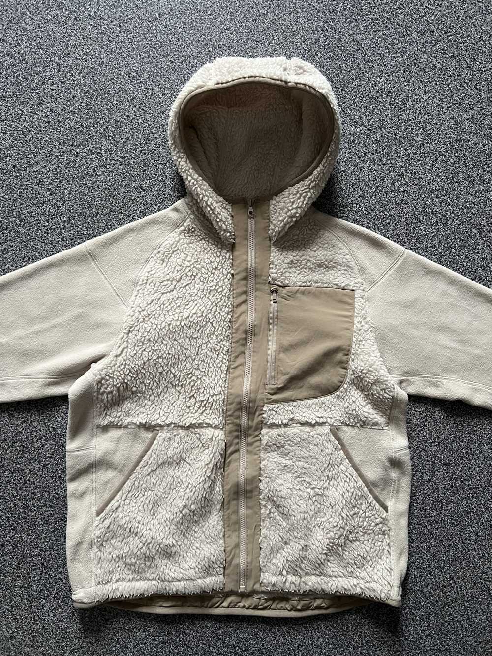 Uniqlo × White Mountaineering Small White Fleece … - image 3